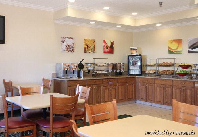Spark By Hilton Springfield Southwest Restoran gambar
